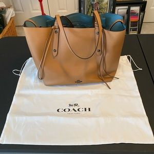 Coach Tote, tan